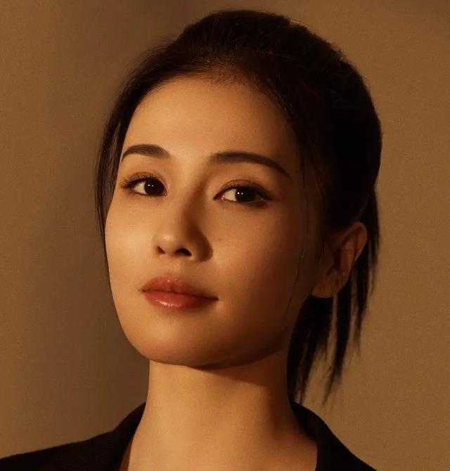 张若昀|张若昀番位有多高？连90后的他都给其作配，网友：“世子”霸气