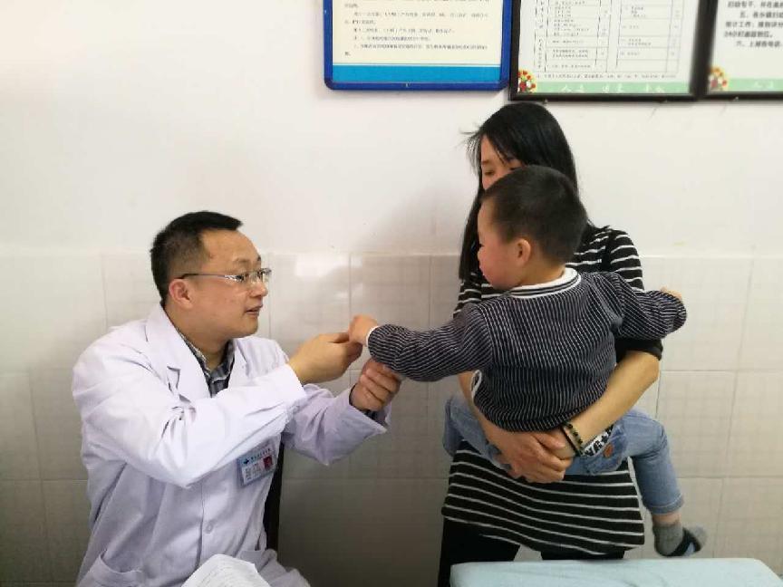 阿莫西林|2种食物是身高“抑制剂”，不少父母还蒙在鼓里，医生：别再当成宝