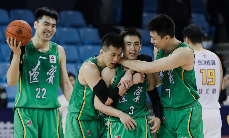 約基奇|CBA排名大亂！遼寧一枝獨(dú)秀，廣東第5，廣州3連勝，同曦遭18連敗