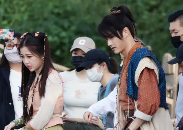 张子枫|虞书欣《仙剑6》路透，剧组不走奔丧仙侠风，有胡歌的内味儿了