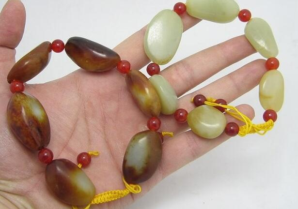 |人人都想收藏和田玉首饰,价格一路飞涨,未来的价格会怎样