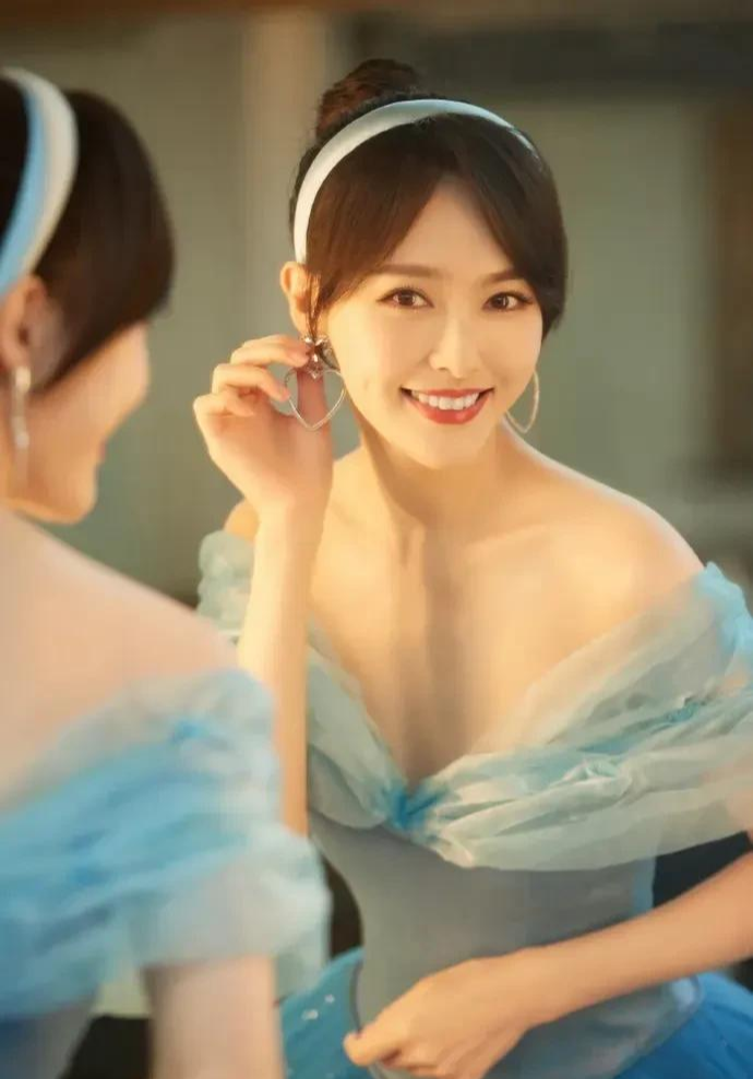 唐嫣|?唐嫣的粉丝炸锅：“退圈吧！”