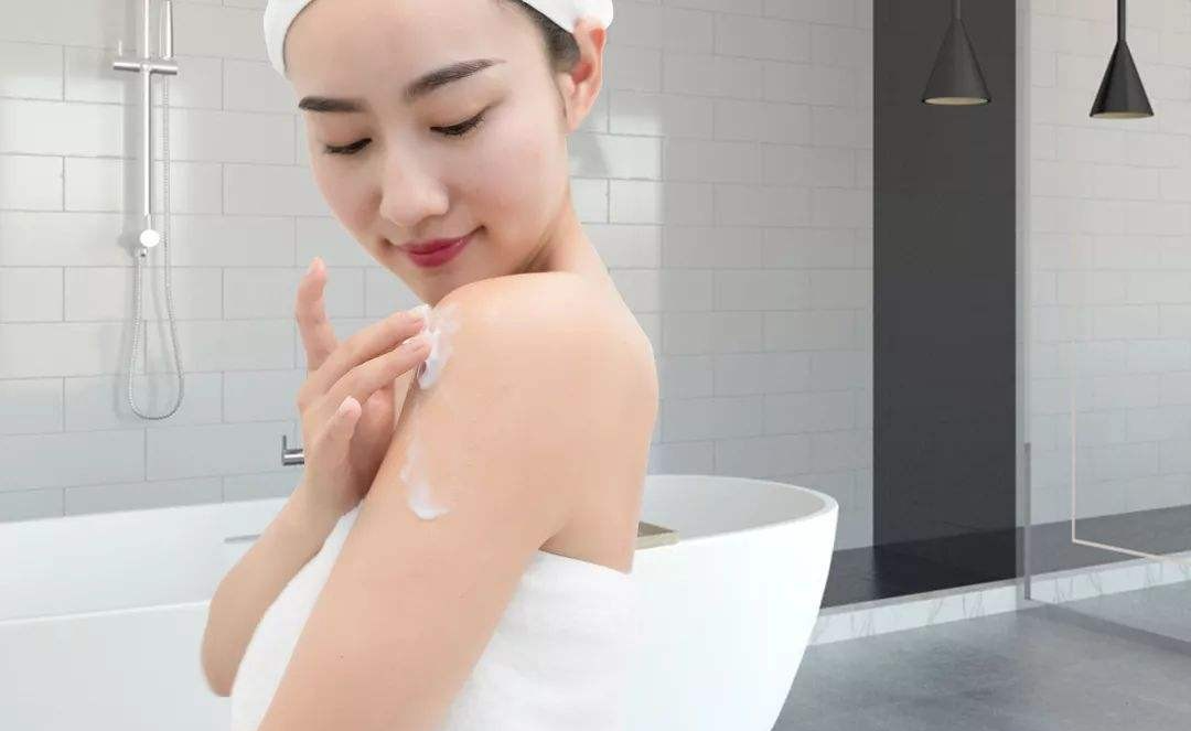 玉米 身体乳不用买大牌！这4种平价又滋润的老国货，擦身擦手都不心痛。