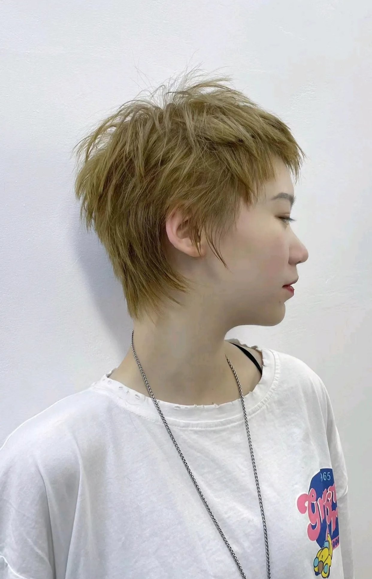 短发 越来越多女性发型这样剪,真是美丽大变样。