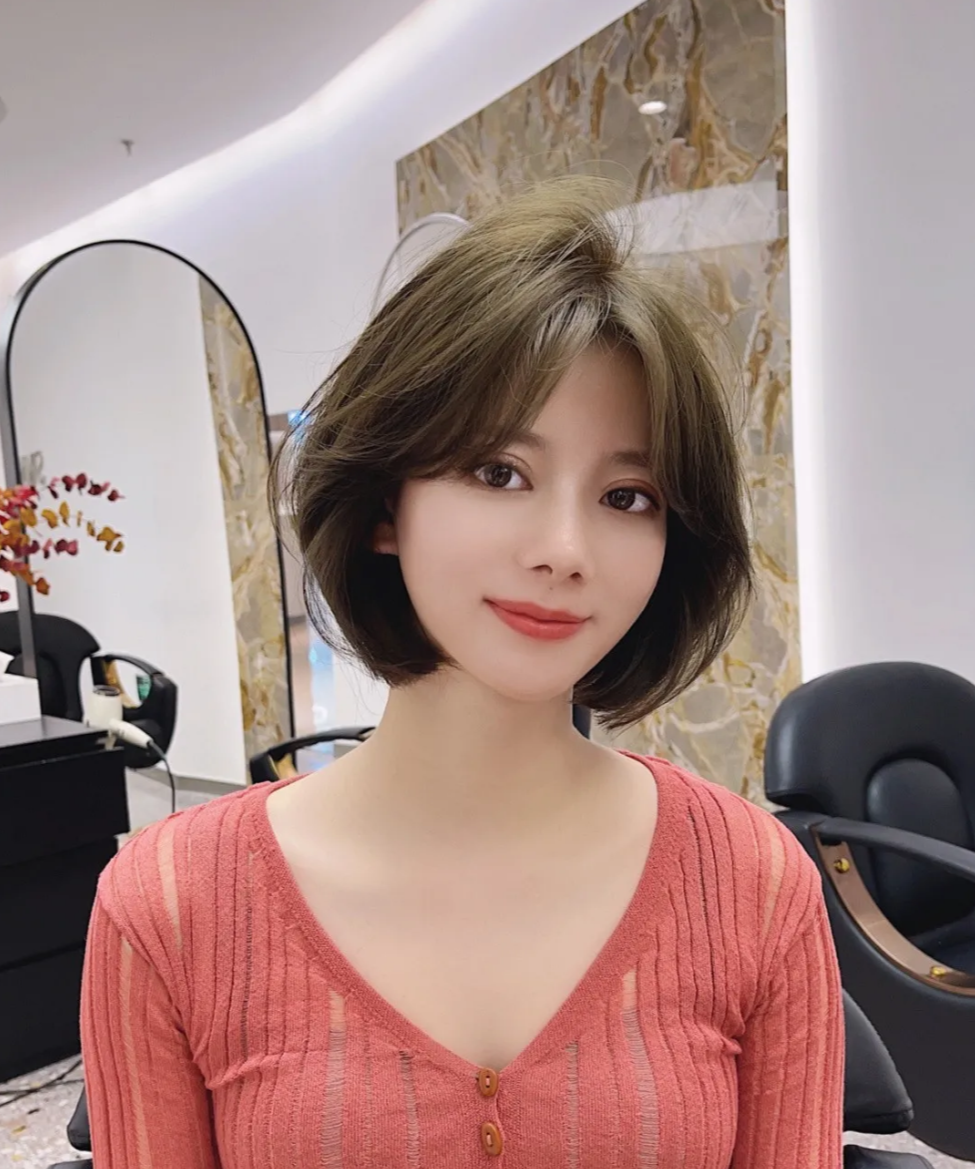 波波头 女发剪过千千万，减龄瘦脸还是这一种，简单时尚好打理