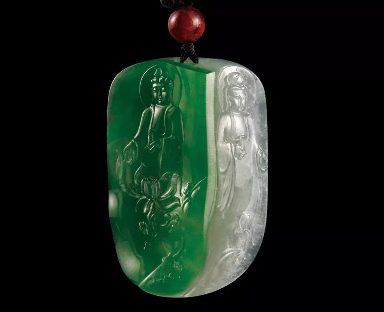 翡翠|翡翠饰品不仅要料子好,还要有精湛的雕工,以及个性的题材
