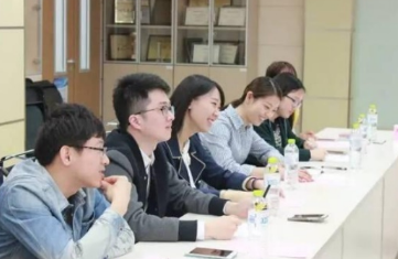 职业教育法|985学生报怨,学历高但薪酬低,应该如何改变自己尴尬的处境?