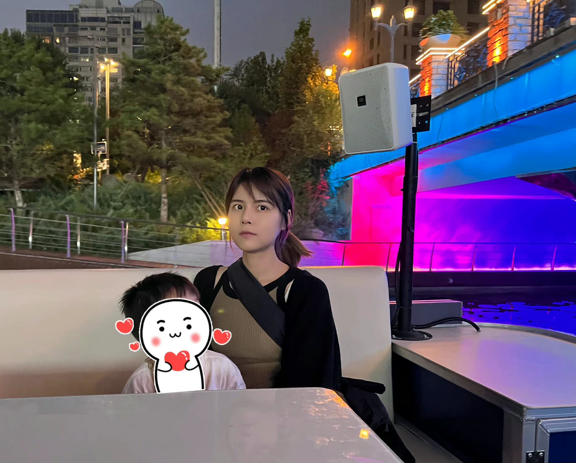 苏醒|廖语辰与苏醒结婚多年来，首次晒与儿子的合照，风景优美