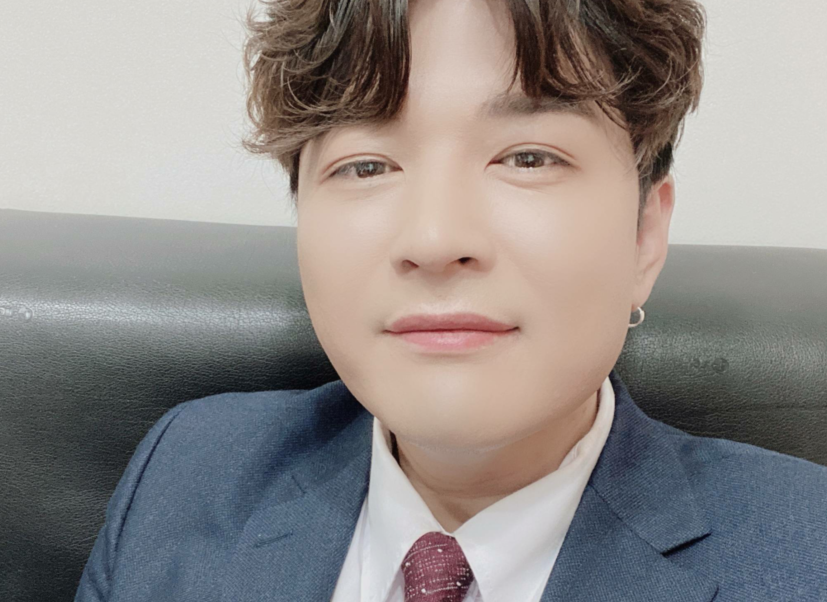 雅漾 Super Junior的神童，是韩国最胖的爱豆，巅峰体重到达二百斤！