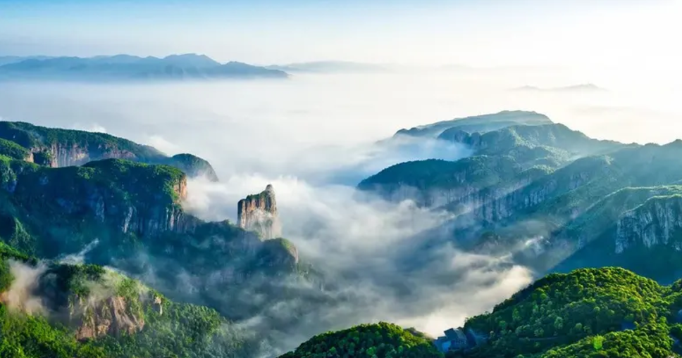 景星岩|山的世界，云的海洋，仙居期待你的到来。