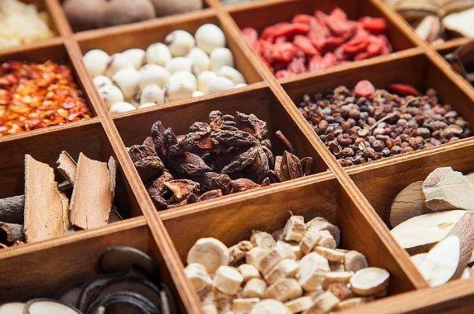 脂肪酸|我国超1/2人有甲状腺病？内分泌科权威专家：忌口“1黄1白”，比戒碘更管用