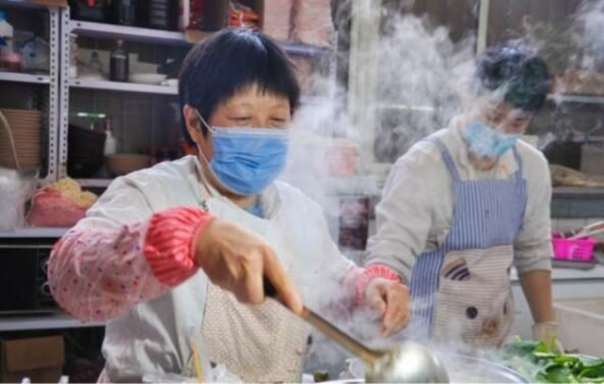 近视|吃一口等于10斤猪肚，消化科主任：胃不好的人，敞开吃，胃或逐渐壮实