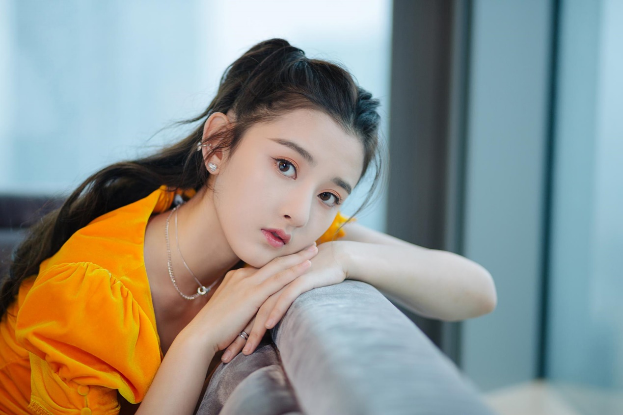 宋祖儿|被称为“小张柏芝”的宋祖儿，虽不是绝世神颜，但未来可期