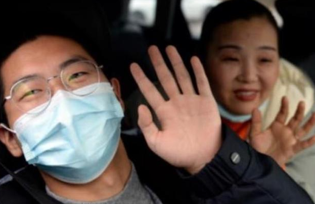 孙卓定居深圳,养姐姐发文:我没觉得丢人
