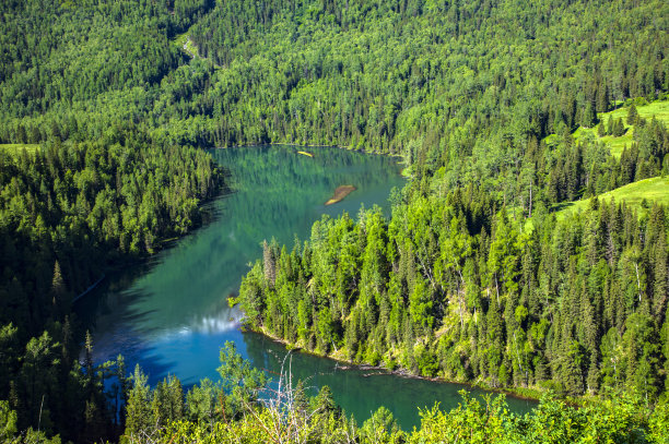 喀纳斯湖|西北最大的天然湖泊——喀纳斯湖