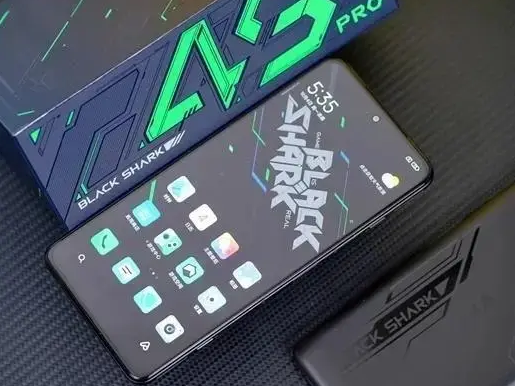 摩托罗拉|黑鲨5系列重磅来袭,但与红米K50宇宙相比,性价比太低?