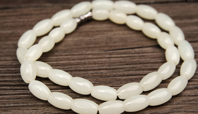 |请知悉,和田玉本质由这几大因素决定,玩的是玉石的细腻与油润