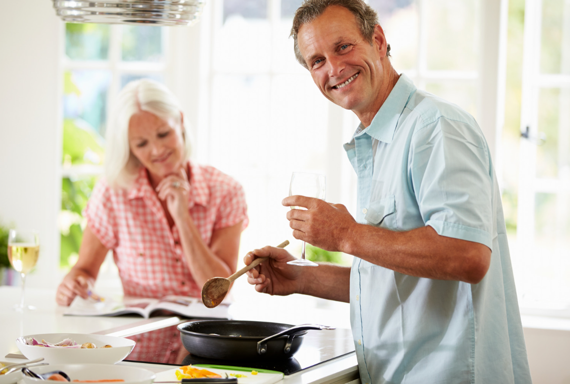 肝脏|40岁以后，要舍得为自己花钱，常吃5种食物，腿脚更利索