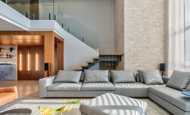 看过这套160㎡，发现顶层复式受欢迎的原因了，比一楼更舒适