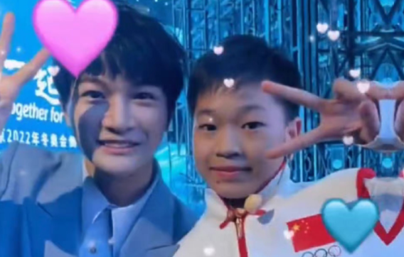 周深|梦幻联动!奥运冠军观看周深演唱会,丁宁在列,全红婵冲上热搜