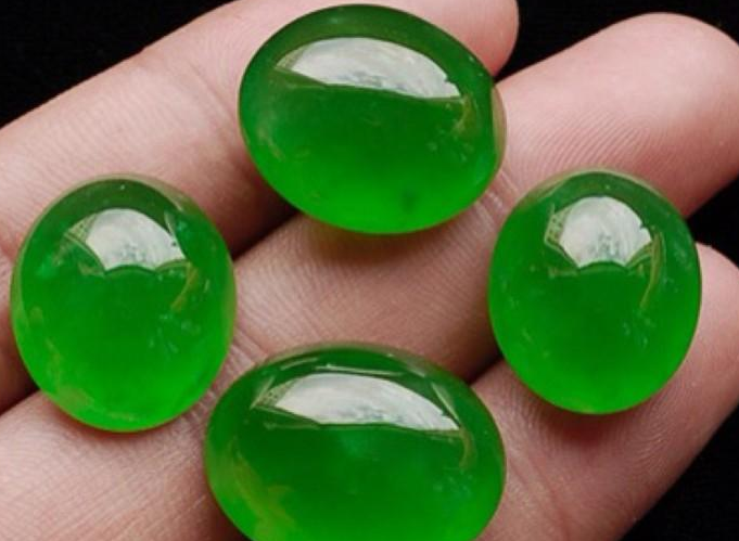 翡翠|每样东西都有自己的文化内涵,当然我们喜欢的翡翠,也有文化内涵