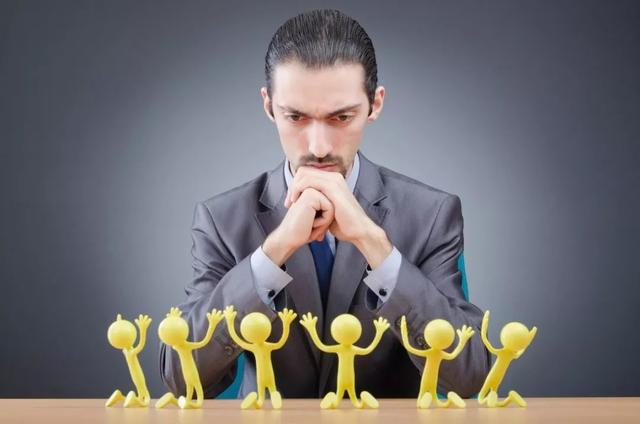 女孩|我没有人脉但没关系,怎么提拔?