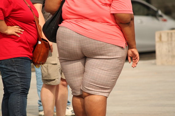 糖尿病|45岁女子常年喝“牛奶”,糖尿病恶化,医生:愚昧,或是在自毁胰岛