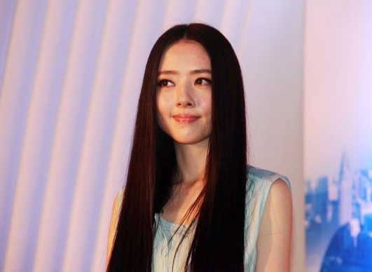 郭碧婷|从“益达女孩”到“港圈太子妃”，郭碧婷的故事比你想象的要丰富