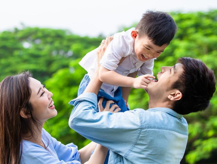 哥哥失踪，弟弟照顾嫂子侄儿16年，哥哥回来：祝你们幸福