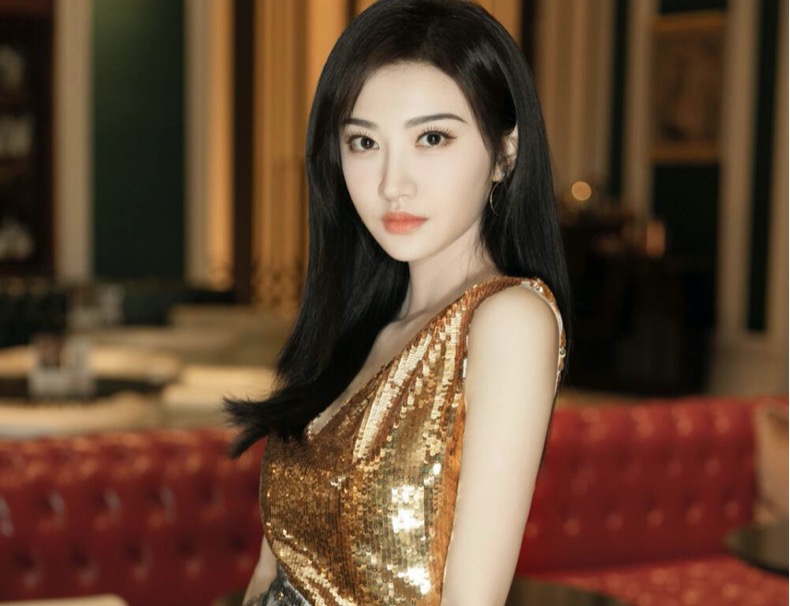 景甜|从出道以来就资源逆天,凭借一个角色逆风翻盘,美貌无可厚非