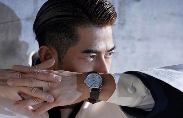 郭富城|郭富城带方媛游艇出海,女儿亮相,似乎更像爸爸