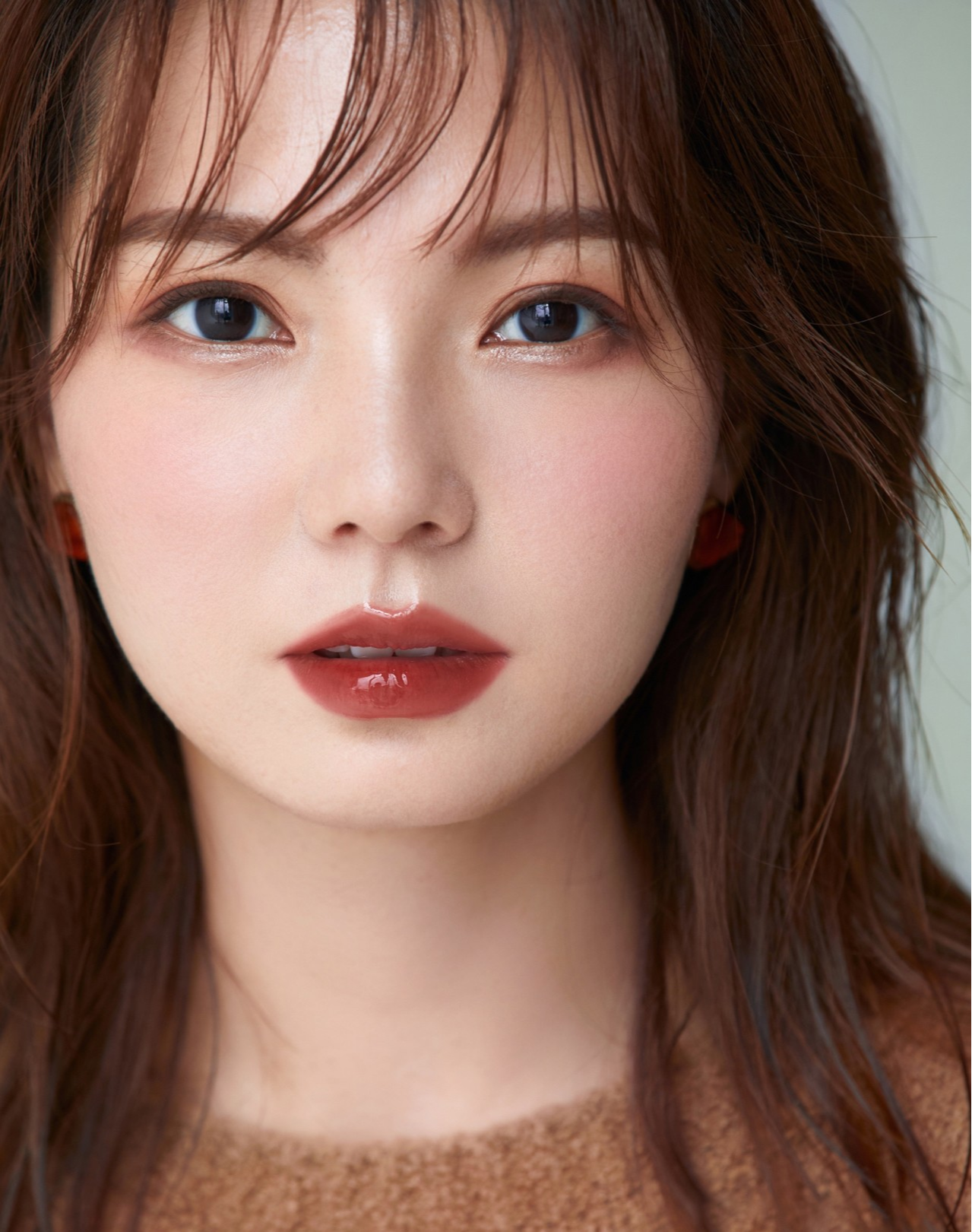 眼影 教你打造秋日红茶妆容,浓郁橘棕调不会腻!3个技巧,气质又温柔。