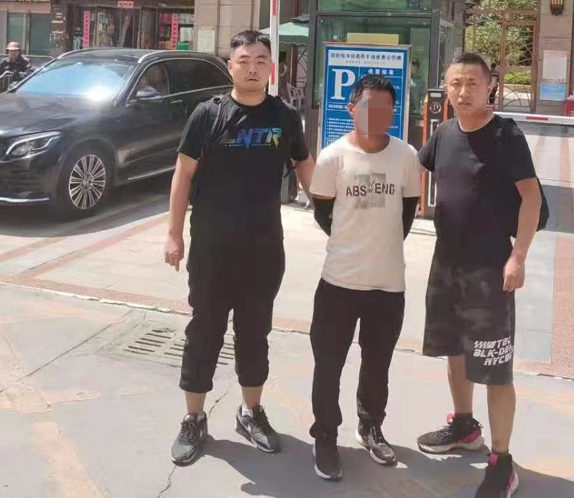 男子冒充外籍人士开豪车问路,骗得兰州一女子14000元
