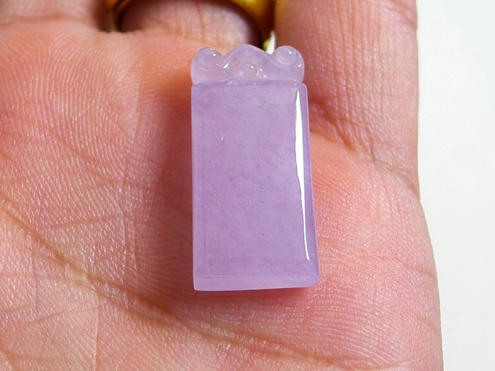 翡翠|翡翠市场中有毛货,那么这些毛货,是值得购买的吗?