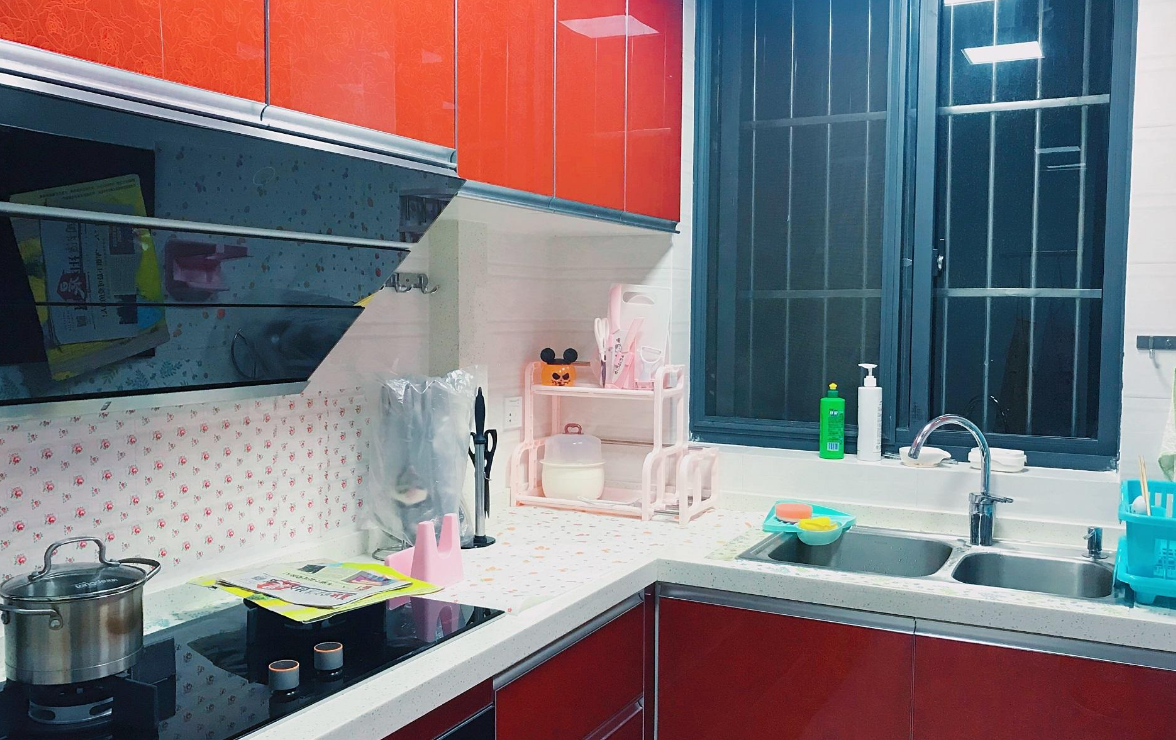 建议大家：不论厨房大小，尽量备上这7样好物，美观方便还不贵。