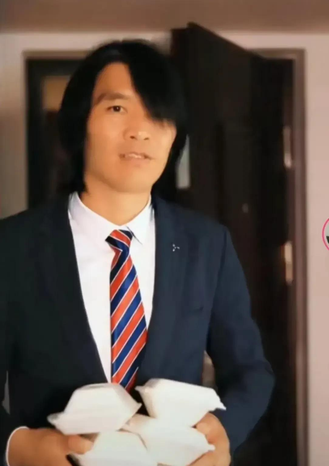 王澜|全国各地的“周星驰”泛滥成灾：有个形神俱备，有的像神经病！