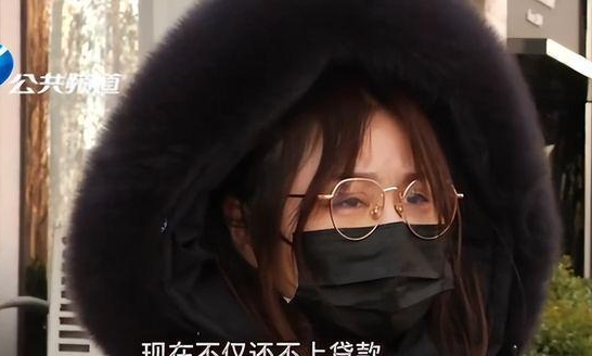 短发 纪实：女子用臀部真皮做卧蚕，手术却意外失败，男友见后：好恶心