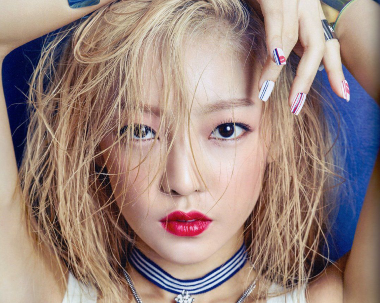 具荷拉|人间芭比具荷拉,本是韩国女团之光,二十九岁选择离世