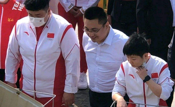 詹姆斯·哈登|孙颖莎恰好和伊藤一个半区，刚打赢伊藤，让她对伊藤很稳妥