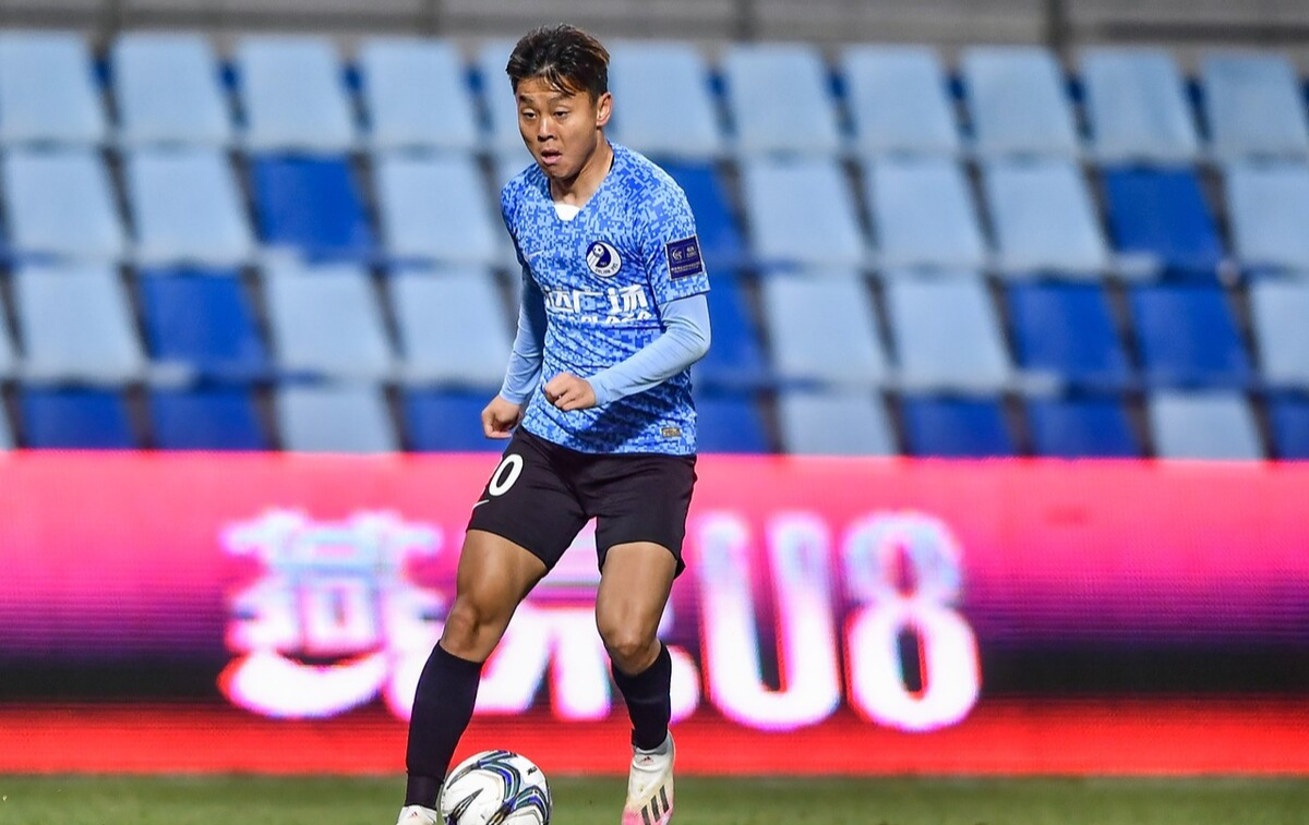 汪晋贤|昔日天才泯然众人！汪球王不受大连人外教重用，两年仅出场15次