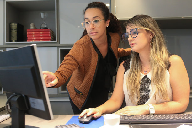 人际关系|职场上的人情世故有用吗？