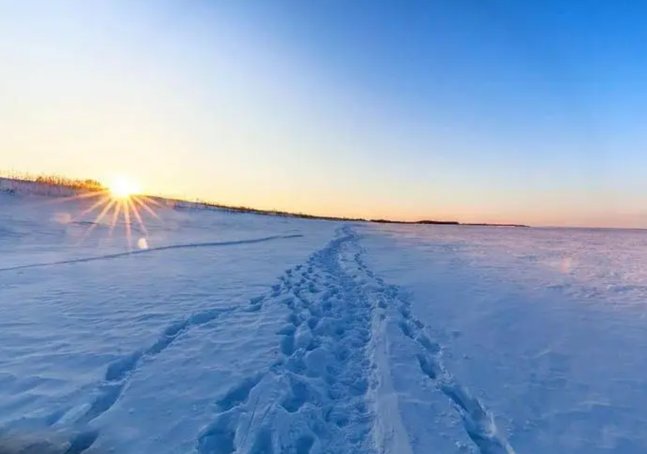 敦煌|十大必去景点之一,漠河景点,你想去吗?