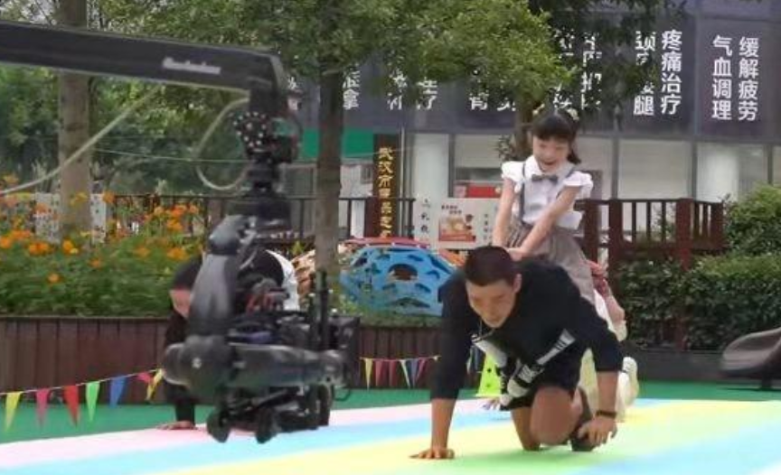 刘诗诗|明明可以靠流量,偏要靠演技,朱一龙静心演戏走实力派路线