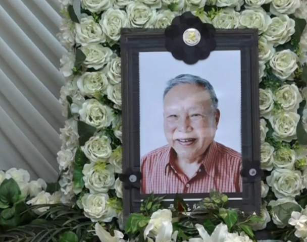 刘世龙|妻子与儿子接连离世，刘世龙在72岁时遇到3婚小妻子，成为了佳话