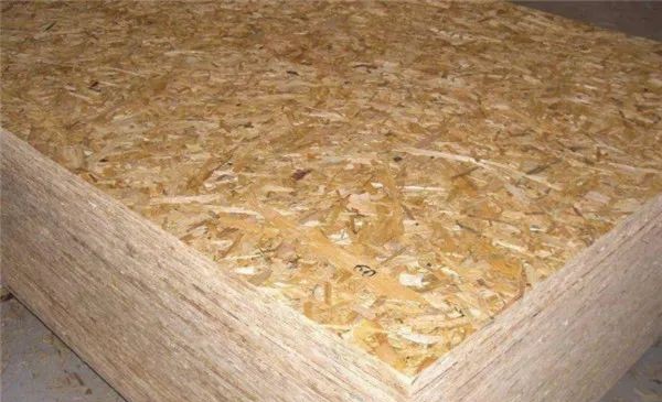 人造板材是室内空气污染的主要来源,甲醛含量极高,小心中毒