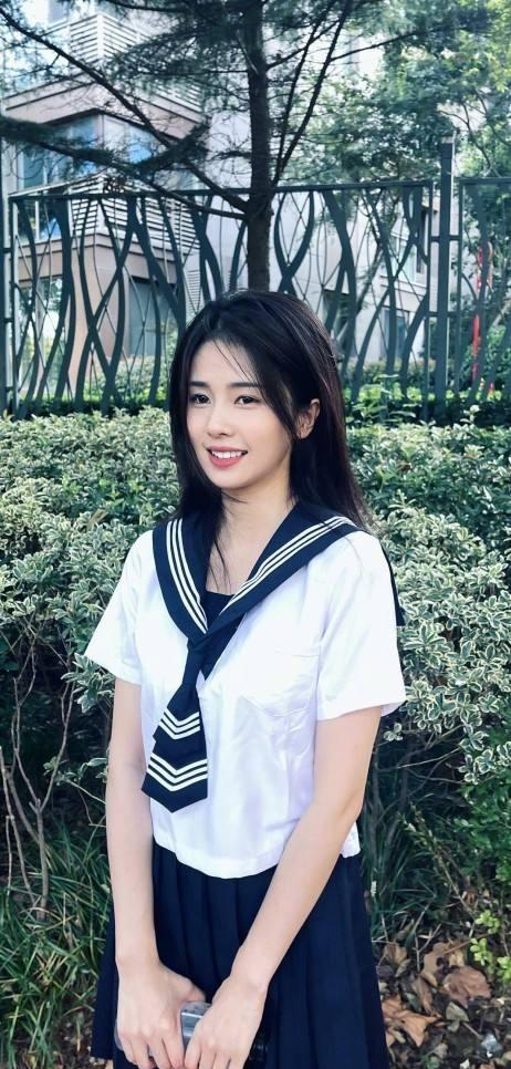 白梦妍|美女白鹿近照,她不算是很美,明明长得也不好看,可就是招人喜欢