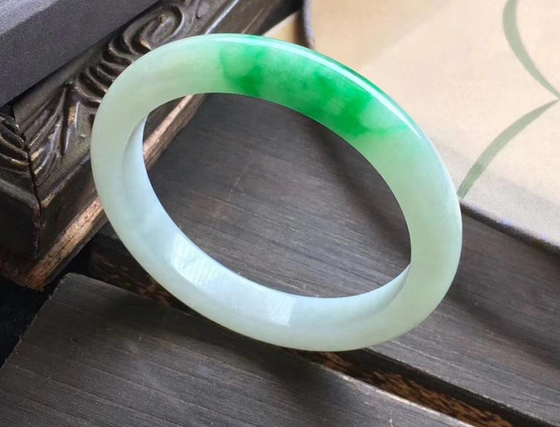 翡翠|宁缺毋滥,翡翠收藏要注意哪些地方?眼光和知识是必备的