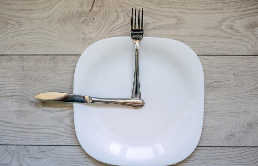 |为了混口饭吃才工作的,为什么不按时吃饭