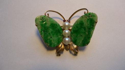 |购买翡翠时,该怎么挑选翡翠的色?我们需要注意什么呢?