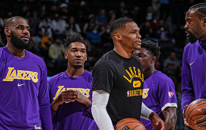湖人队|NBA最新排名！太阳力压勇士领跑，篮网渔翁得利，湖人耻辱3连败